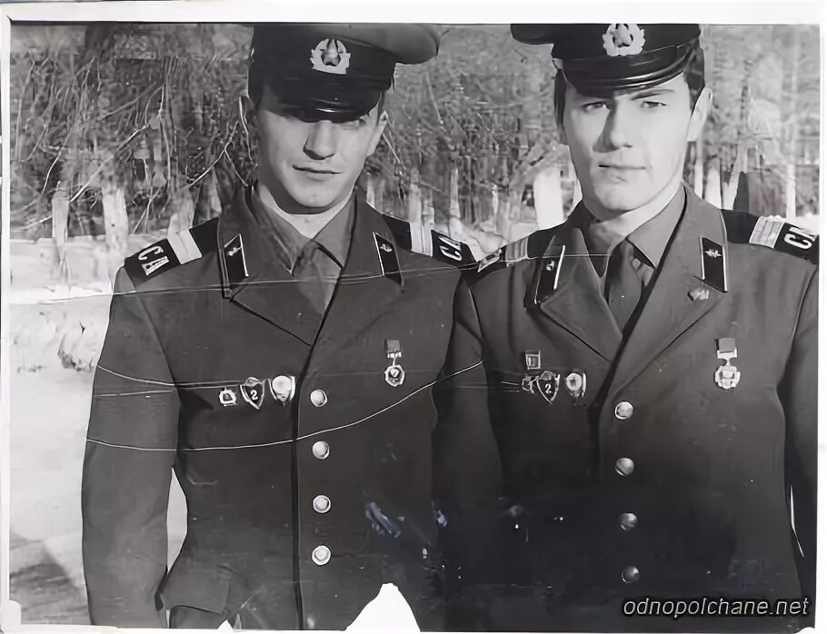 Сослуживцы по воинской части. Найти сослуживцев без регистрации. Найти сослуживцев без регистрации. Найти сослуживцев без регистрации. Армейские сослуживцы.