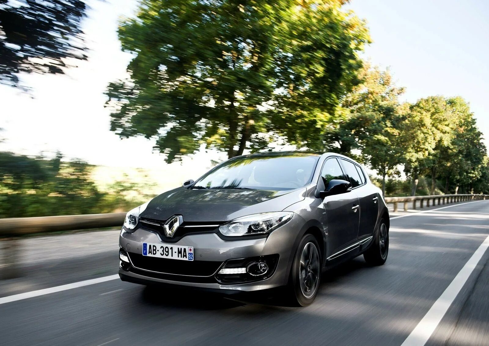 Рено megane. Renault Megane 3. Рено Меган 3 хэтчбек. Рено Меган 2013. Renault Megane 3 2013.