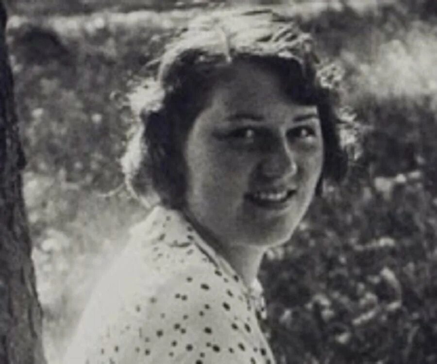 Ангела раубаль. Ангелика раубаль. Гели раубаль. Ангелика раубаль. Гели раубаль фото.