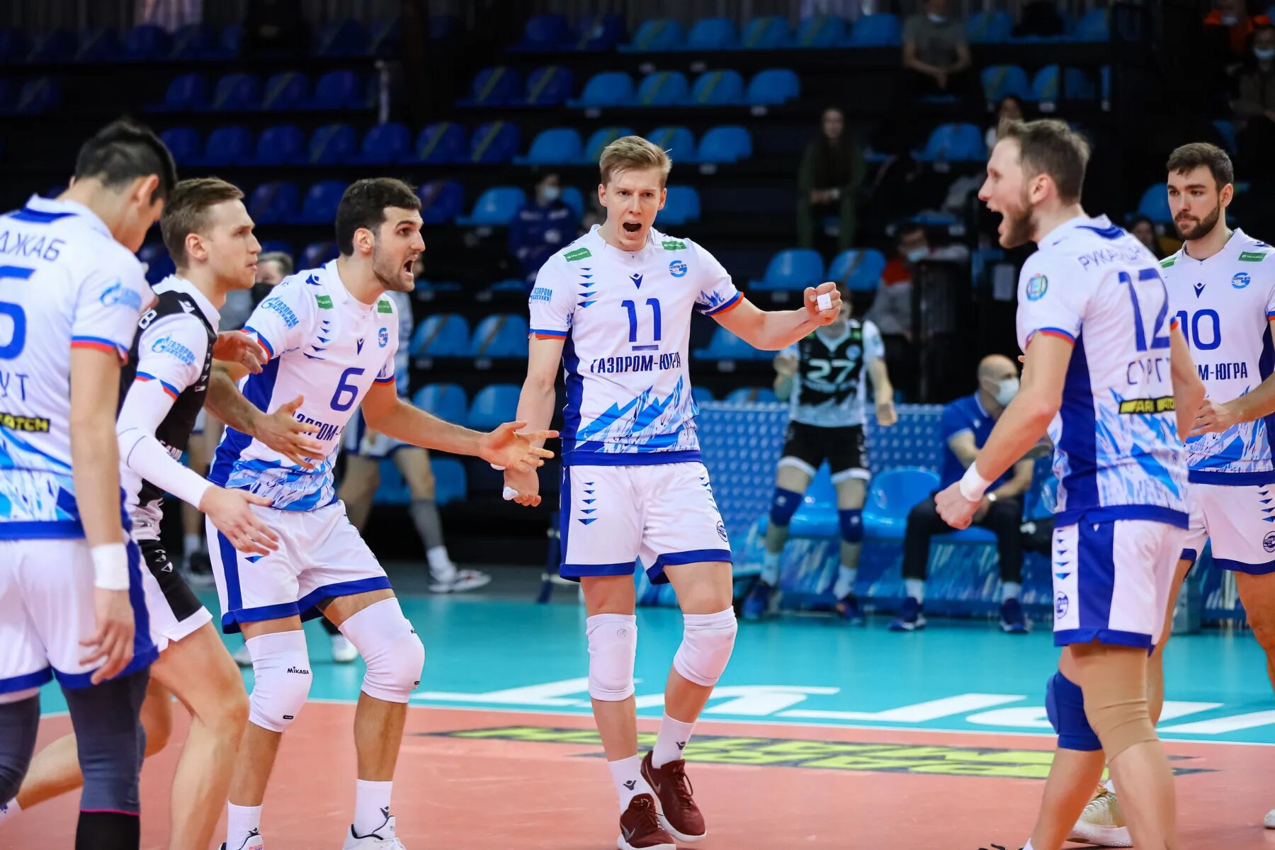 волейбольный клуб уфа. динамо (волейбольный клуб, ленинградская область). нефтяник оренбург волейбол. кузбасс кемерово волейбол. волейбольный клуб уфа.