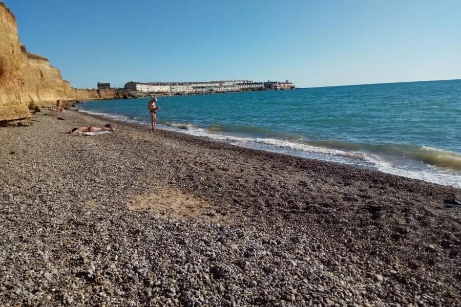 Берег море николаевки. Николаевка крым море. посёлок николаевка в крыму. николаевка пляж 2025. береговое николаевка крым.