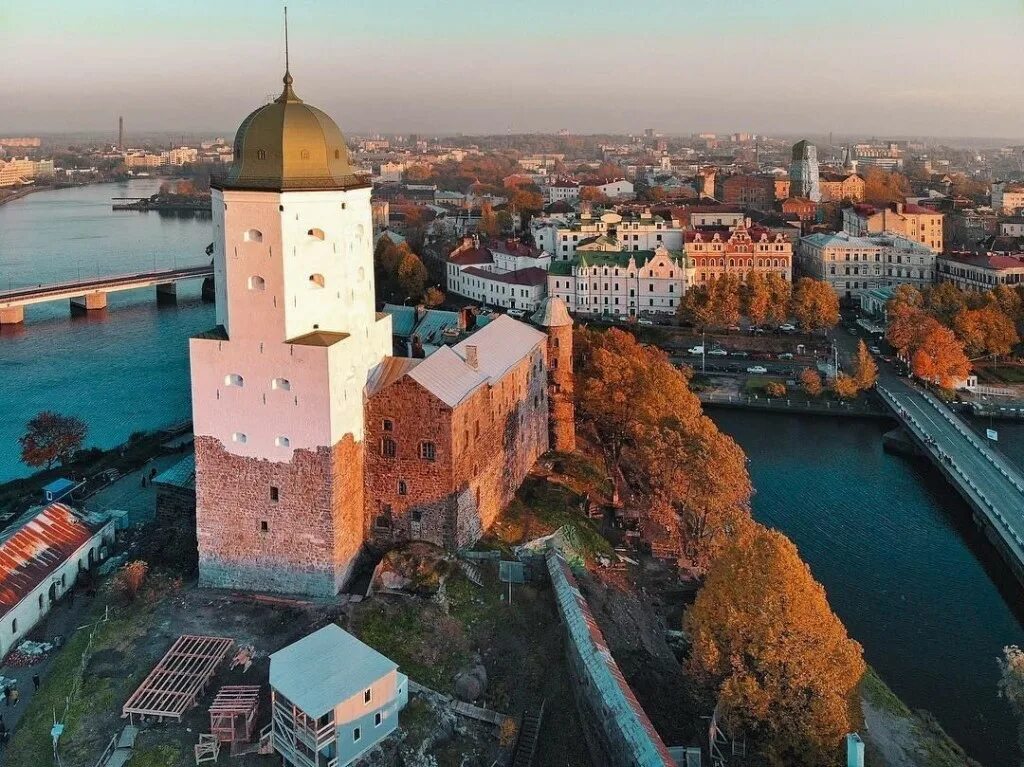 Башня св олафа выборг. Выборгский замок башня олафа. Башня в выборге. Крепость олафа в выборге. Вид с башни святого олафа в выборге.