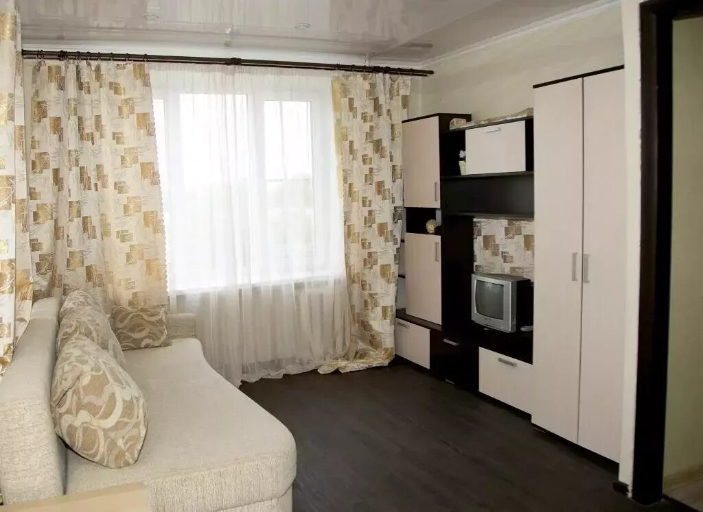 Квартира в Магнитогорске спальня в квартире. Комната на левом берегу Магнитогорск. Сниму комнату левый берег Магнитогорск. Магнитогорск съем квартиры.