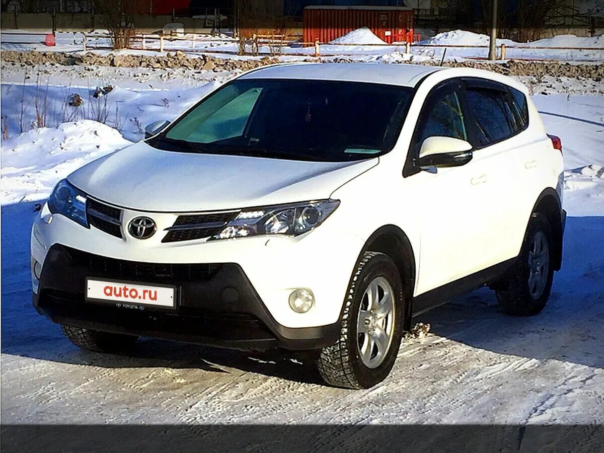 Купить тойоту рав 4 в нижнем новгороде. Рав 4 б/у белый xa40. Toyota rav4 в Сургуте. Toyota rav4 Сургут белая номер 747. Дром рав 4.