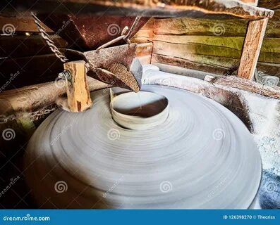 Лить на мельницу