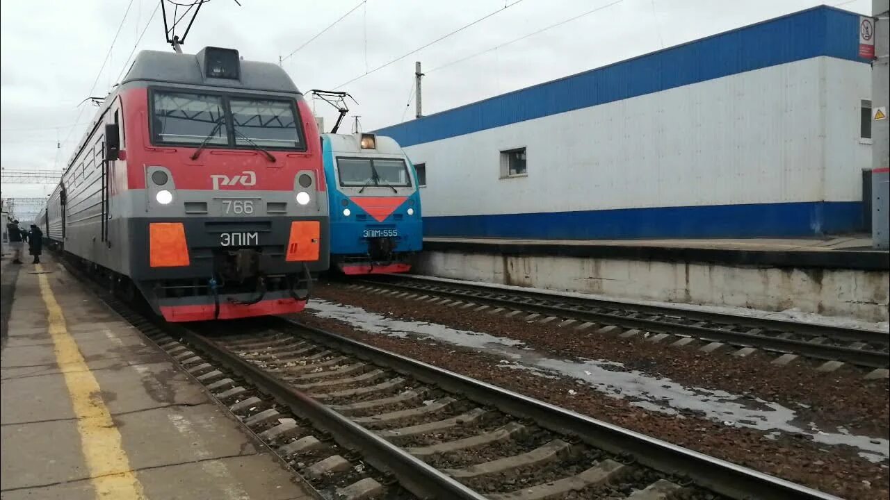 Поезд 7 пермь. Эп1м таврия. 555х поезд. поезд 555са. поезд 170.