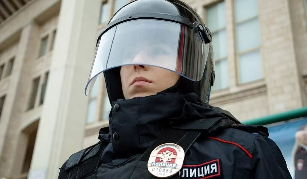 полиция. полицейский. полиция расследует. безопасность сотрудников правоохранительных органов. компьютеры в правоохранительных органах.