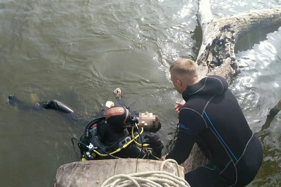 Как достают утонувших. Трупы людей утонувших в водоёмах.