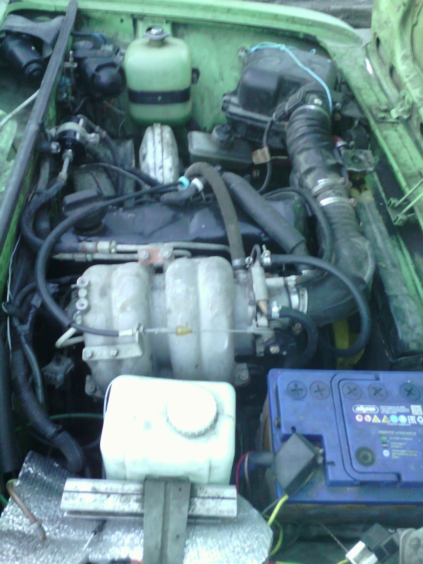 Инжекторный мотор 2107. Двигать ВАЗ 2107 инжектор. Инжекторный мотор ВАЗ 2107. Двигатель ВАЗ 2107 инжектор.