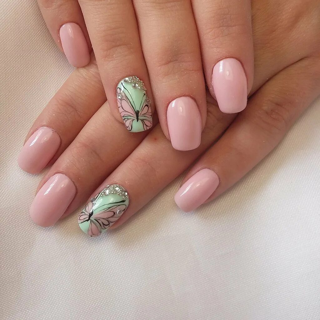 ногти синие с бабочками. маникюр с бабочками. голубой маникюр с бабочками. маникюр с бабочками. дизайнер ногтей бабочки.