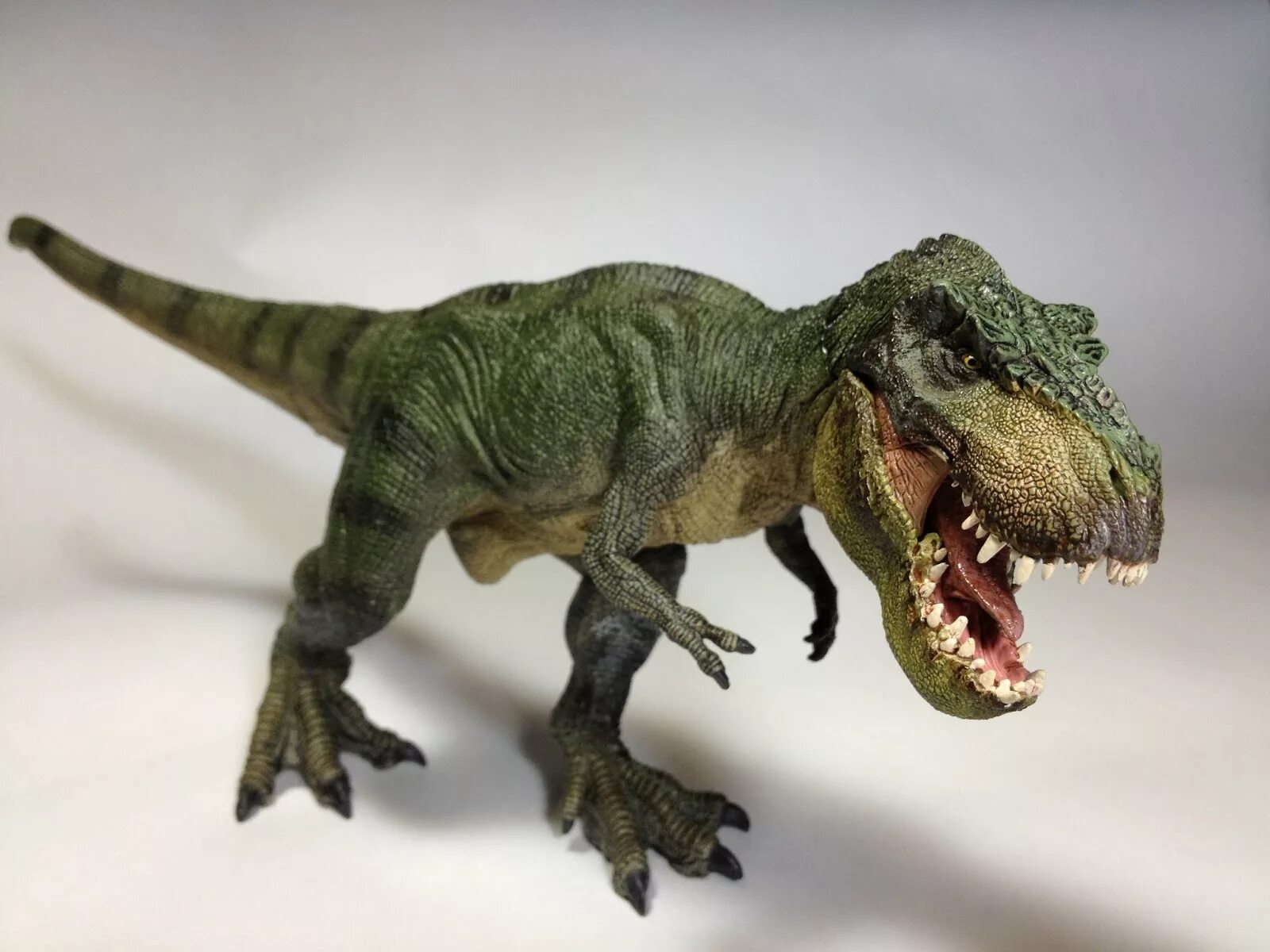 Как сделать тиранозавр. Динозавр тирекс из пластилина. Тираннозавр рекс из пластилина. Лего тиранозавры лего тиранозавры. Как сделать тиранозавр.