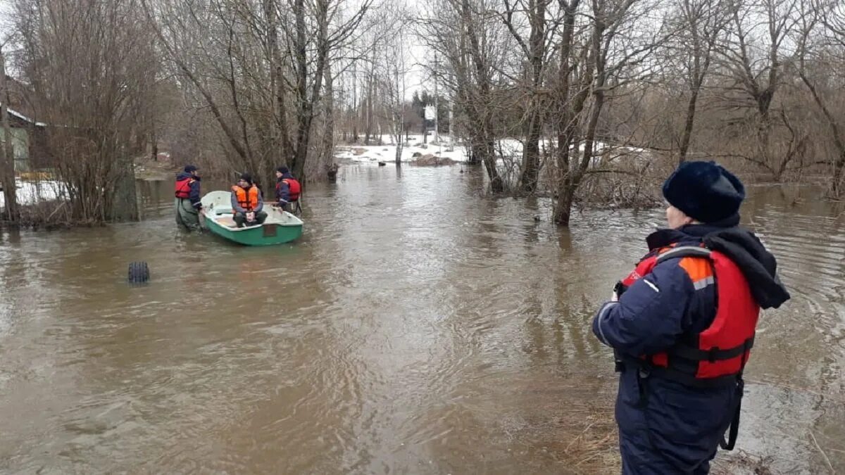 Почему поднимается уровень рек