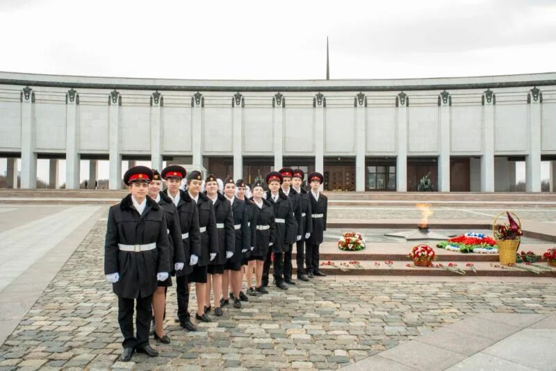 Служба в бескудниково. Кадеты школы Бескудниково. Кадетская школа 2033. Школа 1222 кадетский класс. Кадетский класс ГБОУ СОШ 1534 Москва.