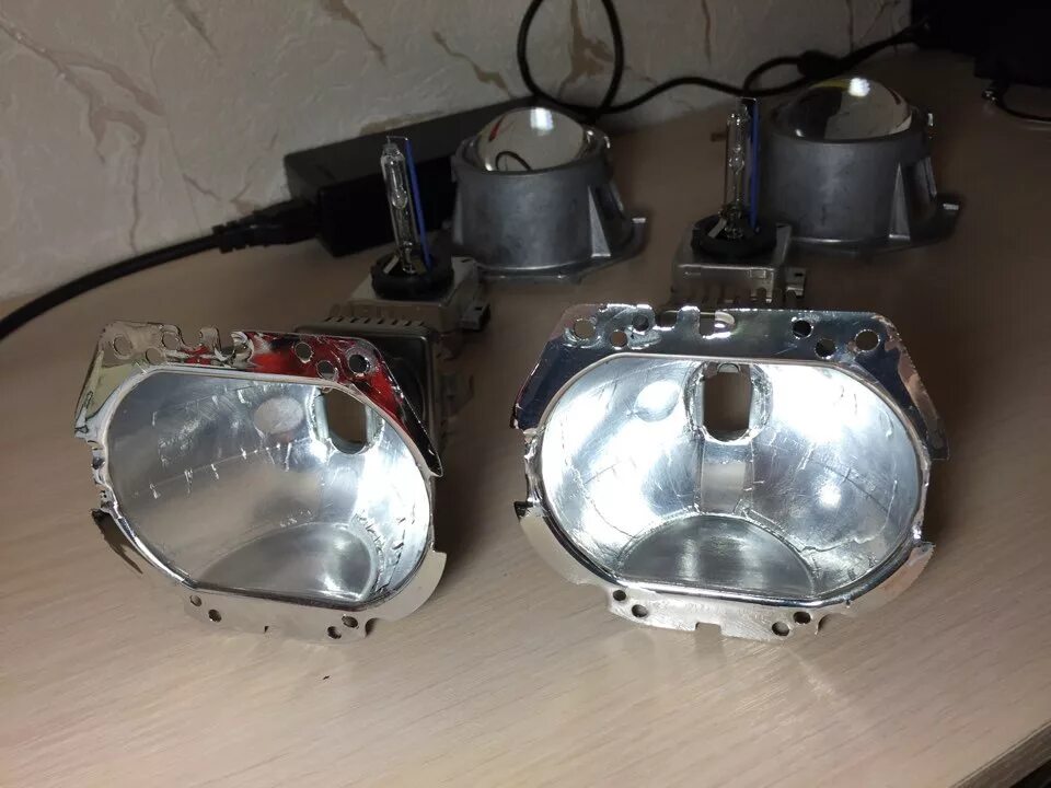 Линзы ближнего света рено меган 2. Отражатель фары ближнего света мазда 6 gh. Отдельный отражатель ближнего света под пластиковое стекло. Отражатель линзы дэу нексия. Отражатель линзы санта фе 3.