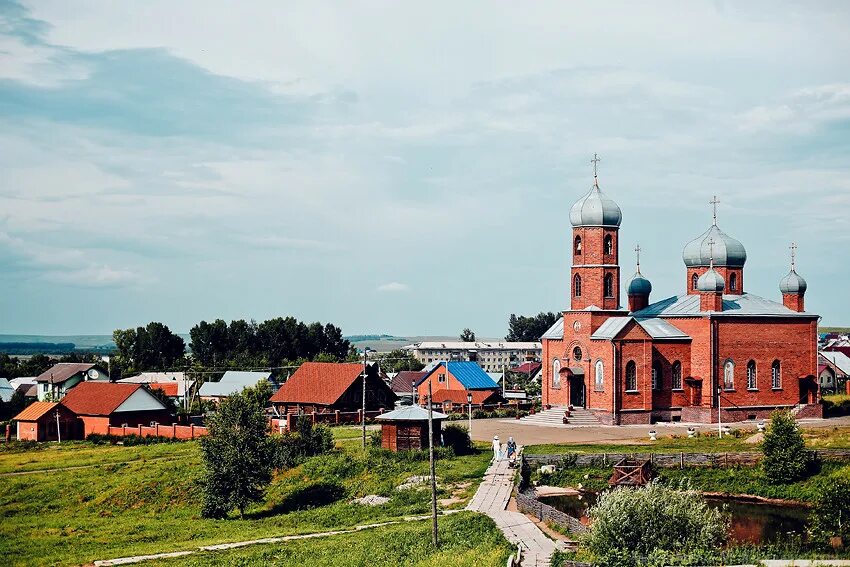 Юго восточная часть алтайского края. Маленькие города Алтайского края. Самый маленький город в Алтайском крае. Город Алтайка Алтайский край. Алтайский край предгорье.