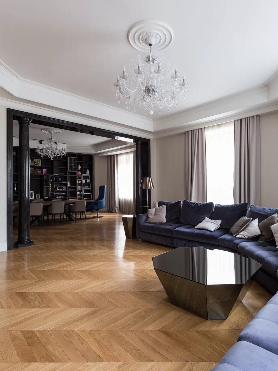 Красивые большие квартиры. Апартаменты в центре питера. Четырехкомнатная квартира с панорамными окнами. One hyde park пентхаус. Квартира в центре спб.