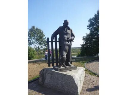 Кто его автор памятник