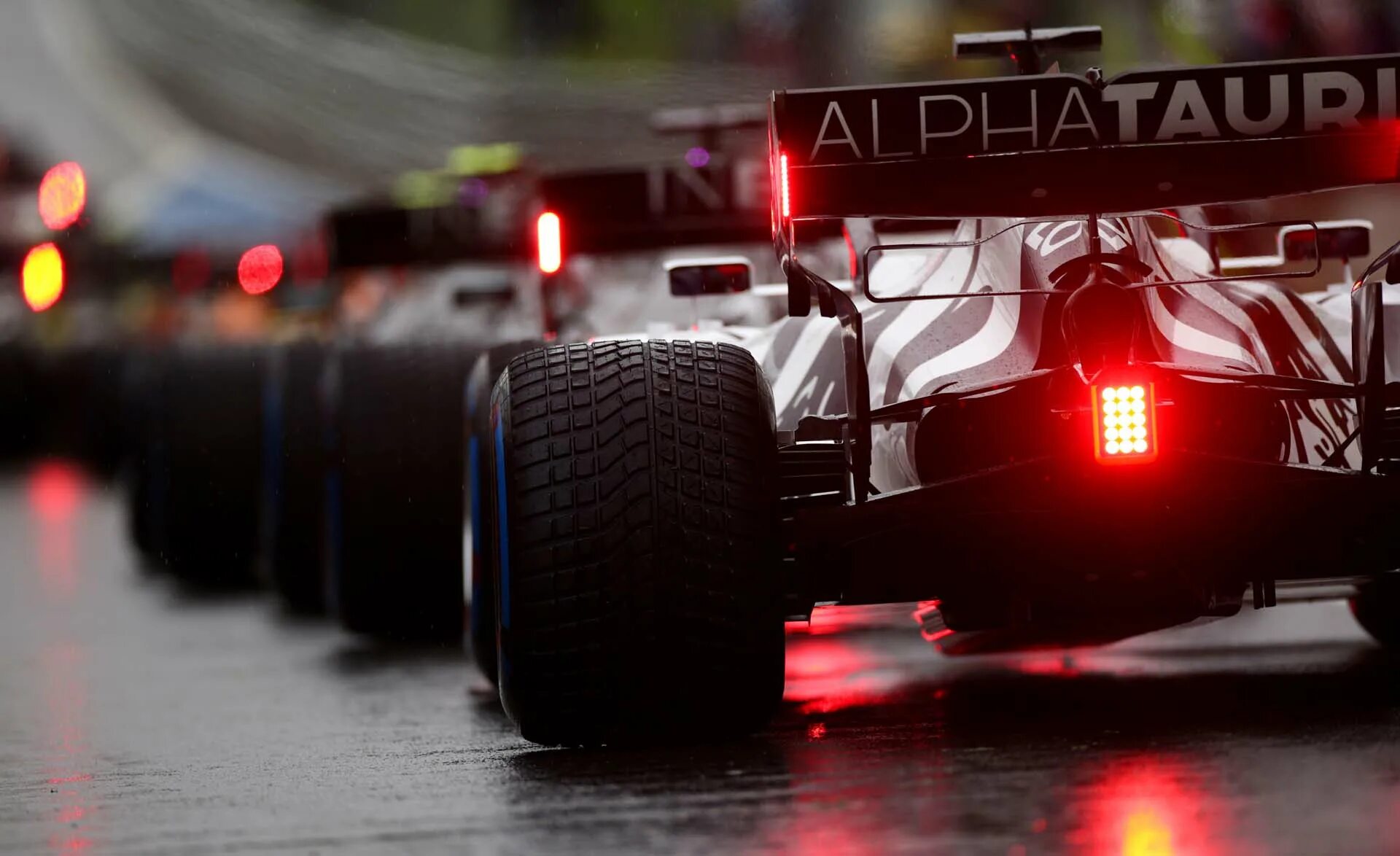 F 1 l