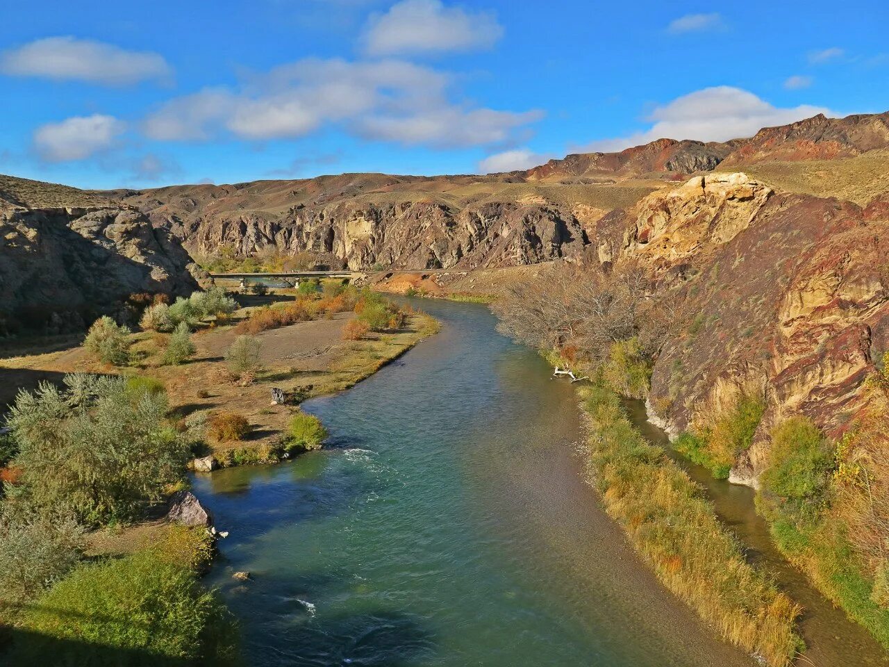 Самая большая река казахстана. Река Иль Казахстан. Река Шура озень. Река Аксу Турция. Реки Южного Казахстана.