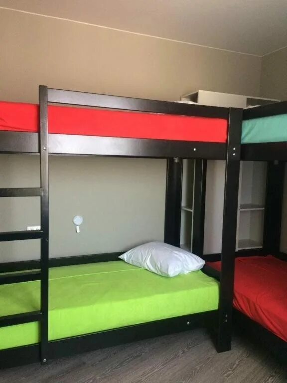 Хостел спортивная. Спортивное общежитие. Спортивное общежитие. Хостел сильвер. Хостел лайк тольятти.