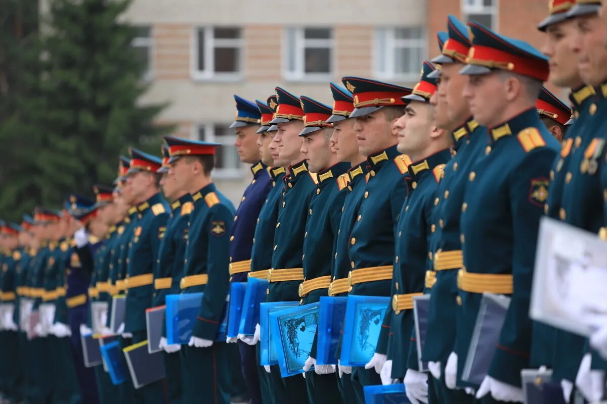 Новосибирском высшем военном командном училище нввку. ТВВКУ Новосибирск училище. Выпуск 2022 НВВКУ офицеры. Высшее военное училище Новосибирск. Новосибирское общевойсковое командное училище.