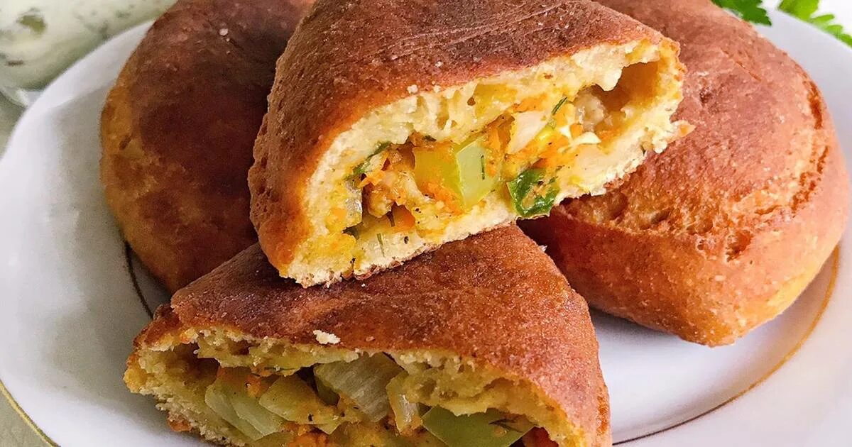 рецепты постных начинок. постная выпечка пироги. кулебяка с рисом и яйцом. рецепты постных начинок. голубцы с рисом и грибами.