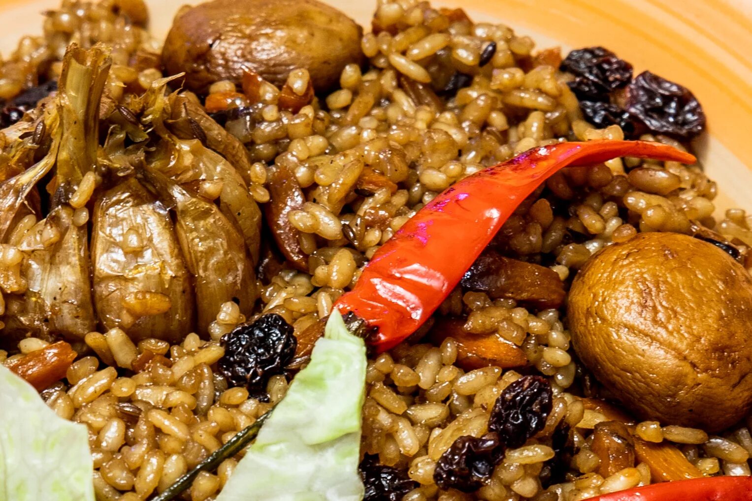 Батоны и плов. Плов по узбекски. Плов узбекский ферганский. Батоны и плов. Самаркандский плов.