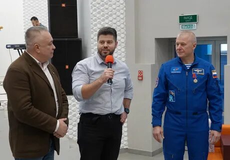 Мир премьер