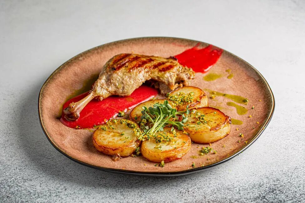 утиная ножка хойсин. утиная ножка конфи. утку конфи. утка конфи (confit de canard). утиная ножка конфи с ризотто.