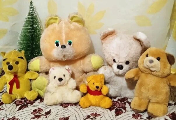 День плюшевой игрушки. День плюшевого мишки. международный день плюшевого мишки. день плюшевого мишки в россии. день плюшевых игрушек.