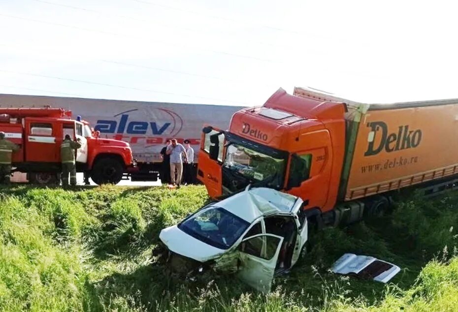 Россия 06 06 2015. Авария в Михайловском районе. Авария Михайловский район Рязанская область. Авария в Рязанской области вчера в Михайловском районе. Авария в Михайловском районе вчера.