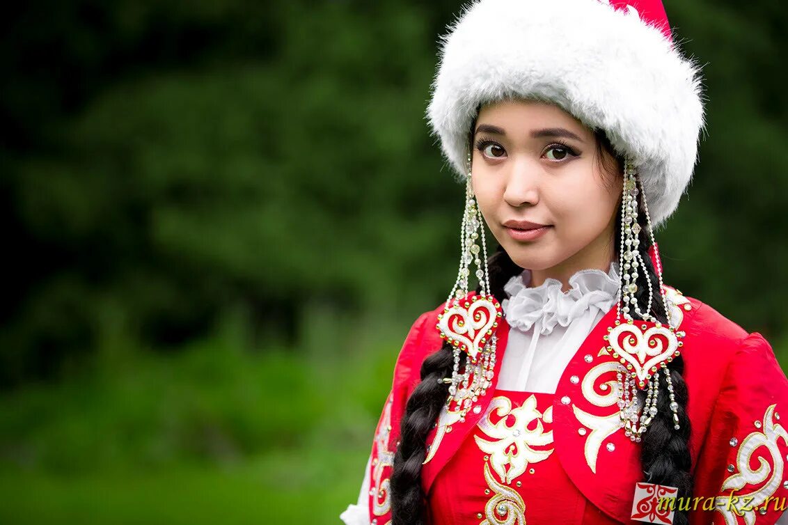 казахские национальные игры кыз куу. улан-батор кочевники. степь кони юрта казахстана. калмык на лошади в степи верещагин. нуржан керменбаев жена.