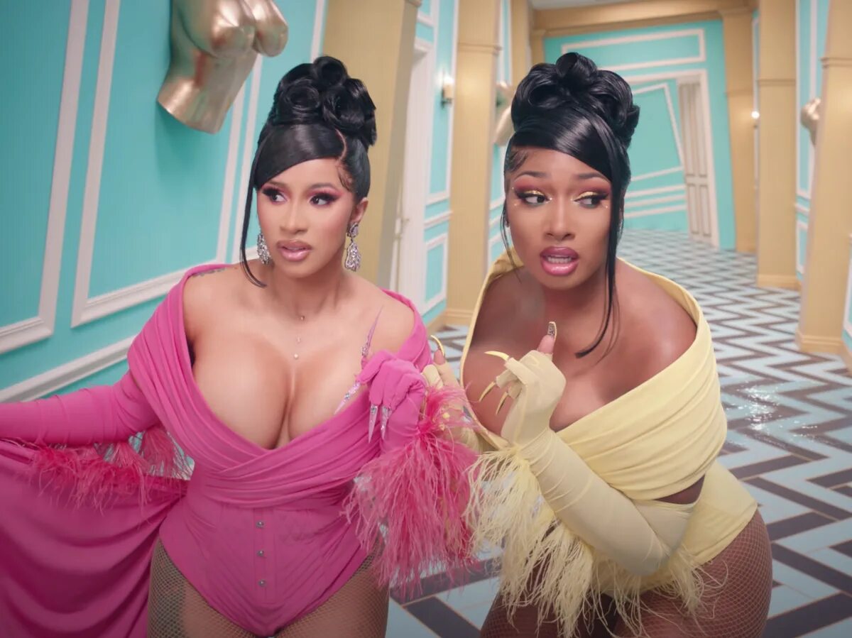 Wap feat. Cardi Megan Thee Stallion. Cardi b wap. Cardi b Megan. Карди би и Меган.