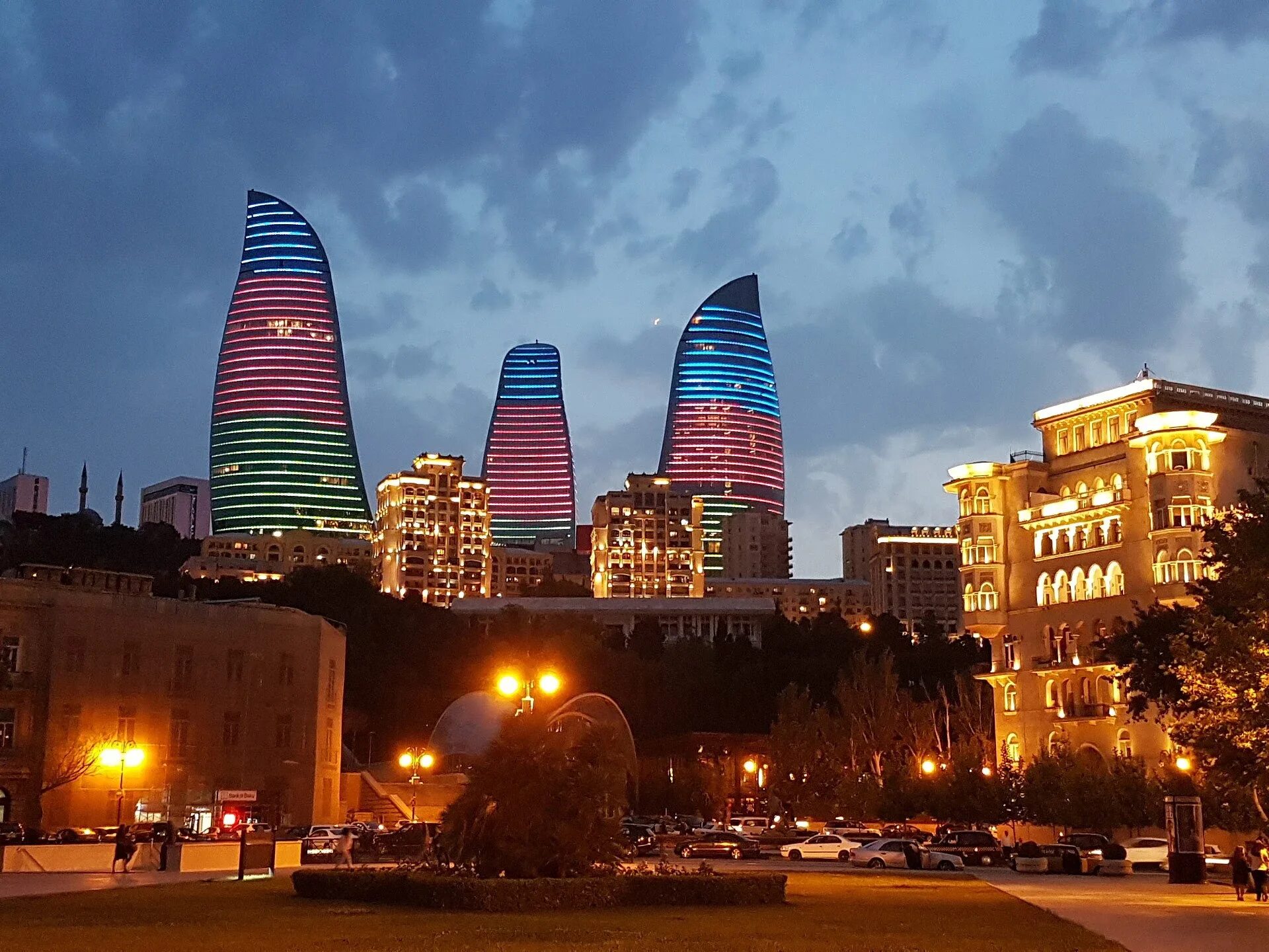 Гохал азербайджан. Баку столица. баку центр города. столица азейбарджана. баку азербайджан.