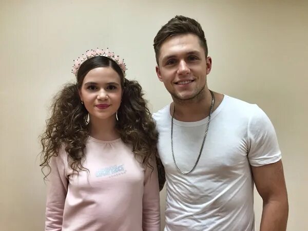 Обои взгляд, лицо, портрет, руки, Полина, Влад Попов на телефон и рабочий стол, 
