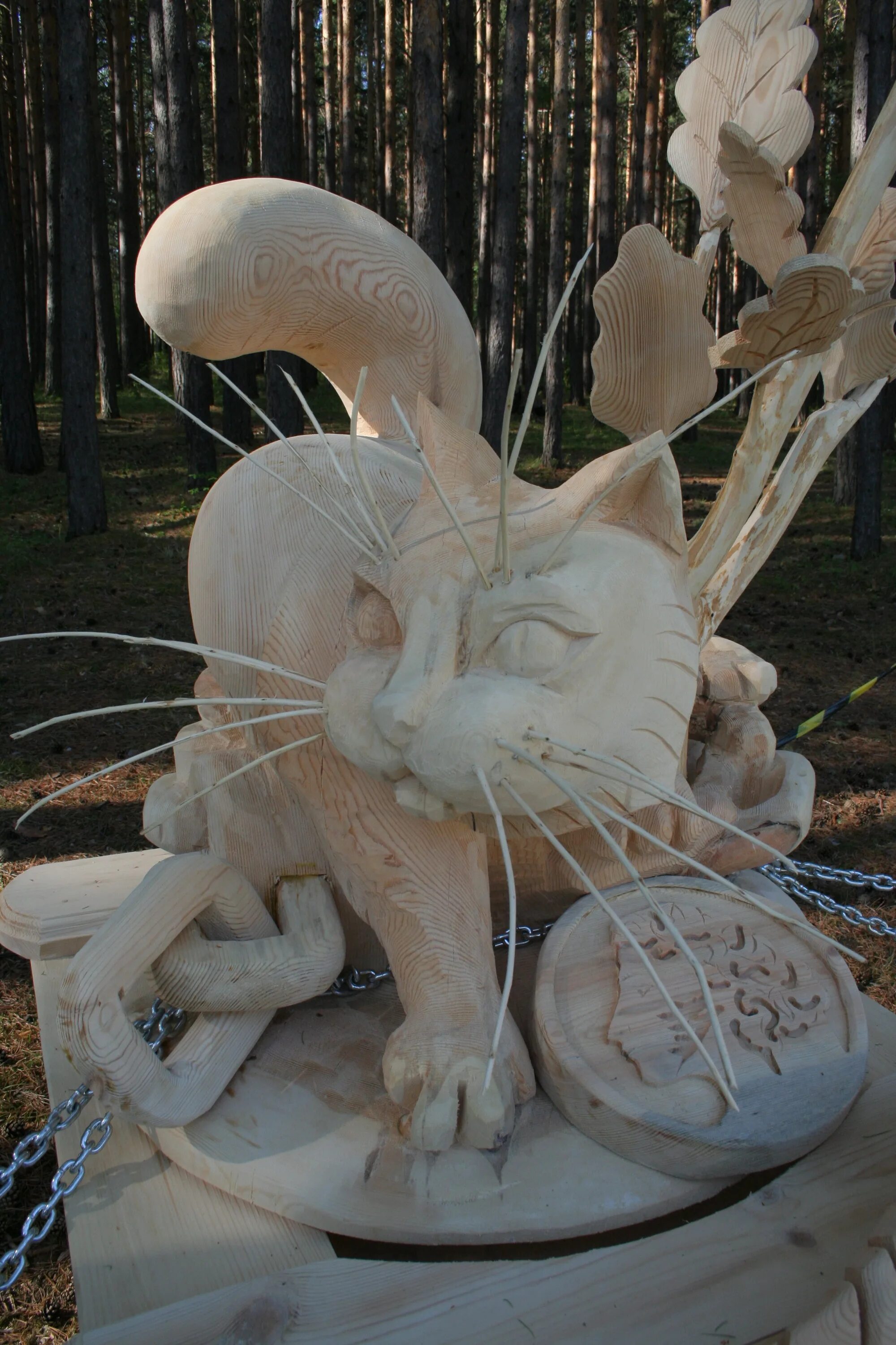 Кот ученый оренбург. Кот учёный обнинск. кот ученый скульптура. скульптура деревянная кот учёный. кот ученый скульптура лукоморье.