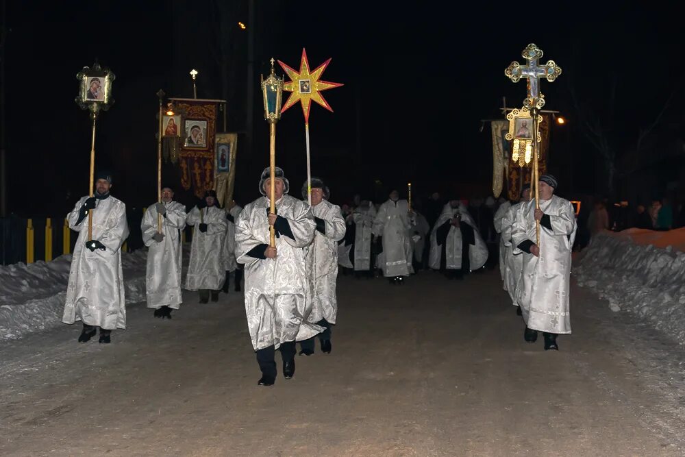 крещенская иордань. каракол крестный ход крещение. крестный ход на иордань. 19 января крестный ход к иордани. крестный ход энгельс.