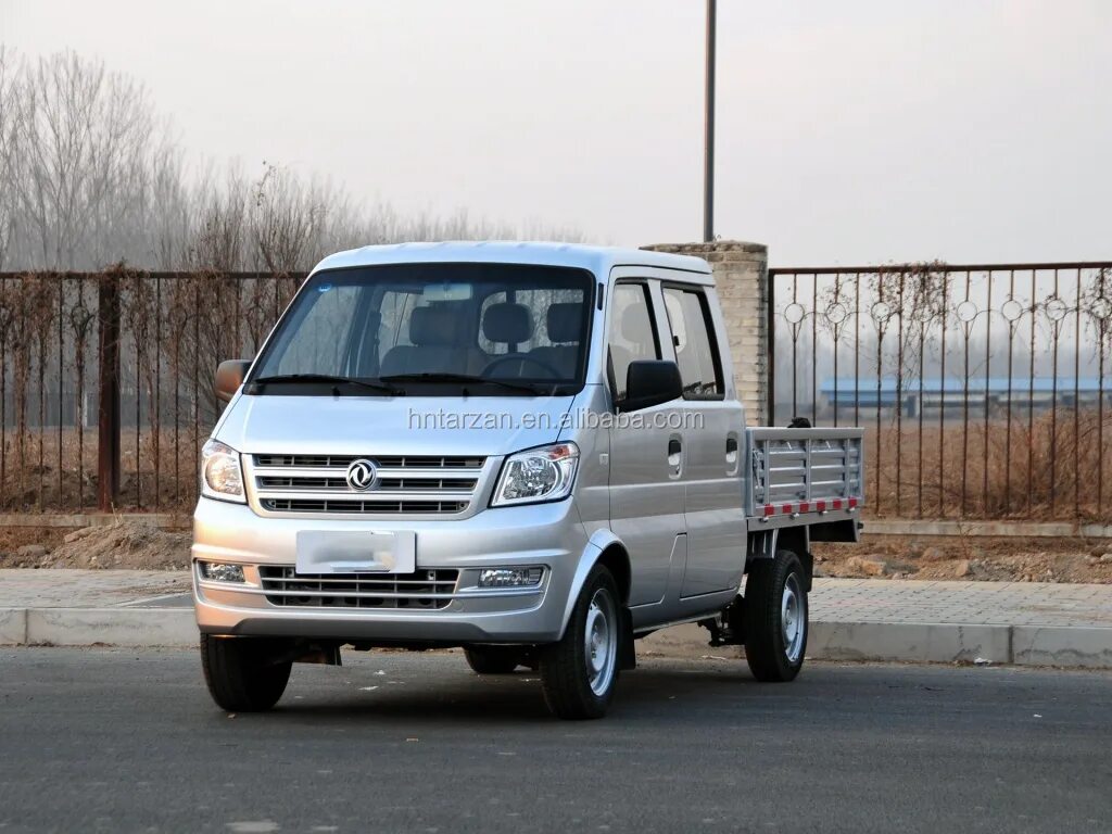 Мини грузовики до 1 тонны. Dongfeng Mini Truck. Dongfeng Mini Truck k 02. Dongfeng eq140. Мини фургон Донг Фенг китайский.