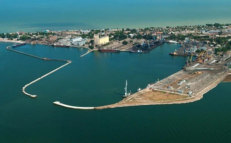 Какое море его порт. Морской порт ейск. морпорт ейск. город ейск порт. морской порт города ейска.