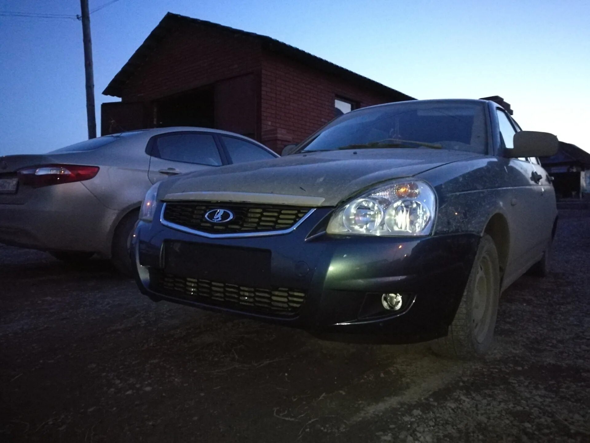 Бампер приора 2 цвет сочи передний. Передний бампер приора 2 серо зеленый металлик. Приора 2 сочи. Бампер передний приора 2 артикул. Бампер передний на приора 2 седан.