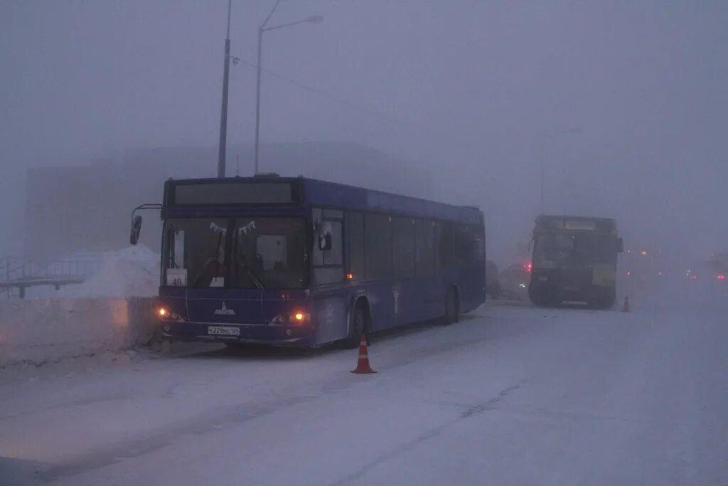 40 автобус норильск оганер. Муп нпопат норильск. 4 колонна муп нпопат. автобус пурга норильск.