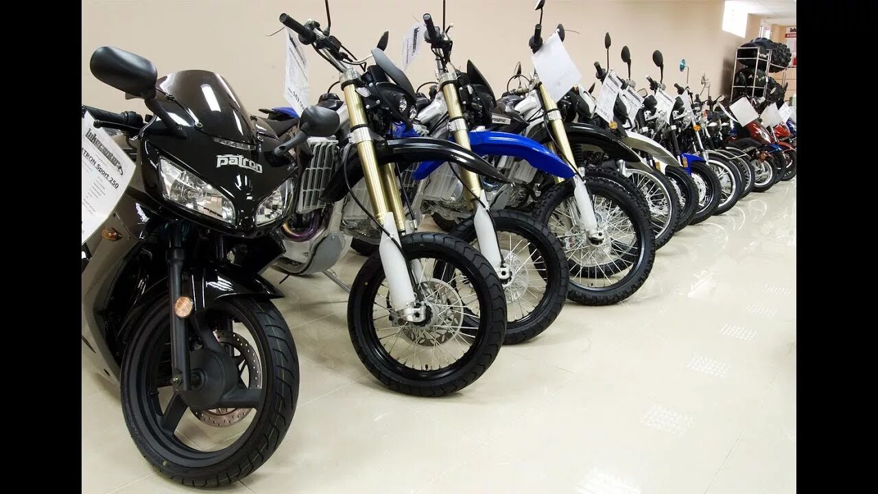 Мотоцикл купить новый магазин. Мототехники из Китая. Много мотоциклов. Магазин мотоциклов. Китайские мотоциклы в Японии.