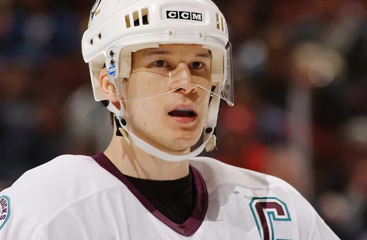 Магазин me&me лого. Mention us. Mention us. Mention перевод. Mention us.