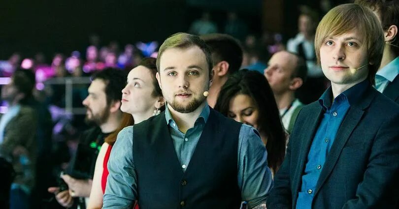 Факер роли. Дастин хоффман. Факер роли. Faker dota. Факер стример.