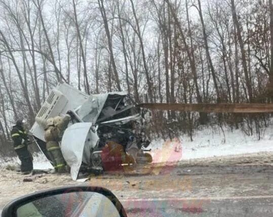 Врачи попали в аварию. ДТП В Острогожске Воронежской области. Врач Зотов наб.Челны. Авария в Воронежской обл 10 декабря.