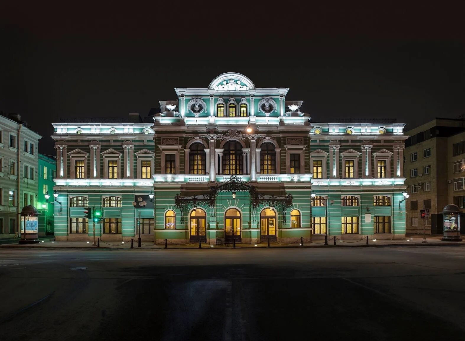 Санкт петербург здания театров. Большой драматический театр Санкт-Петербург. Большой драматический театр им.Товстоногова. Большой драматический театр в Питере. Театр Товстоногова СПБ.