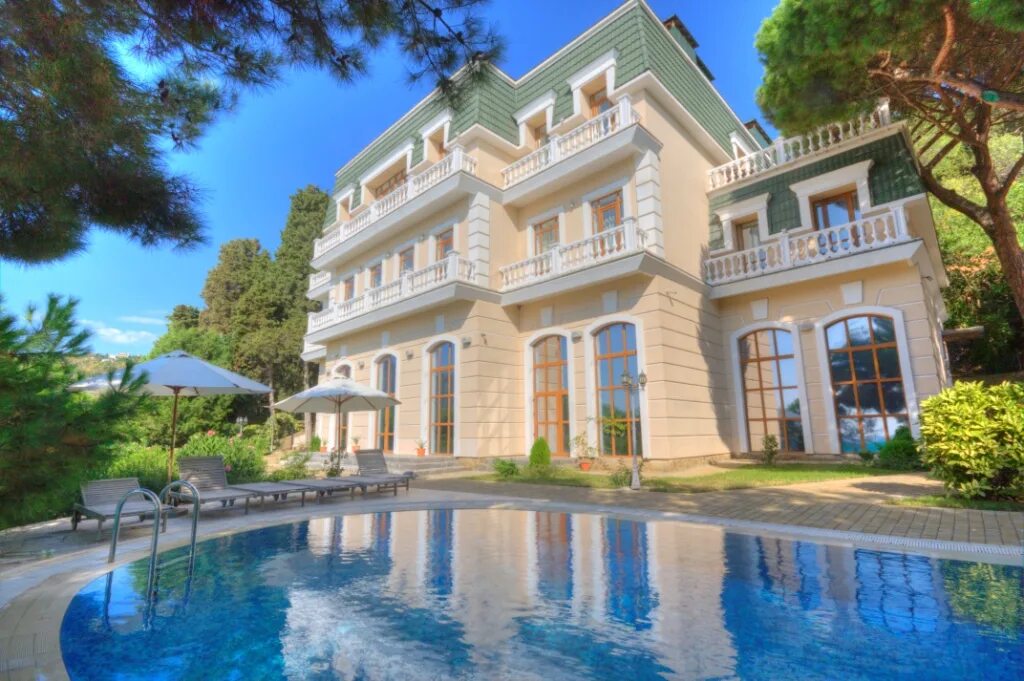 Ателика карасан алушта. Вилла карасан алушта. отель ателика карасан партенит. дворец карасан в крыму. крым алушта ателика карасан.