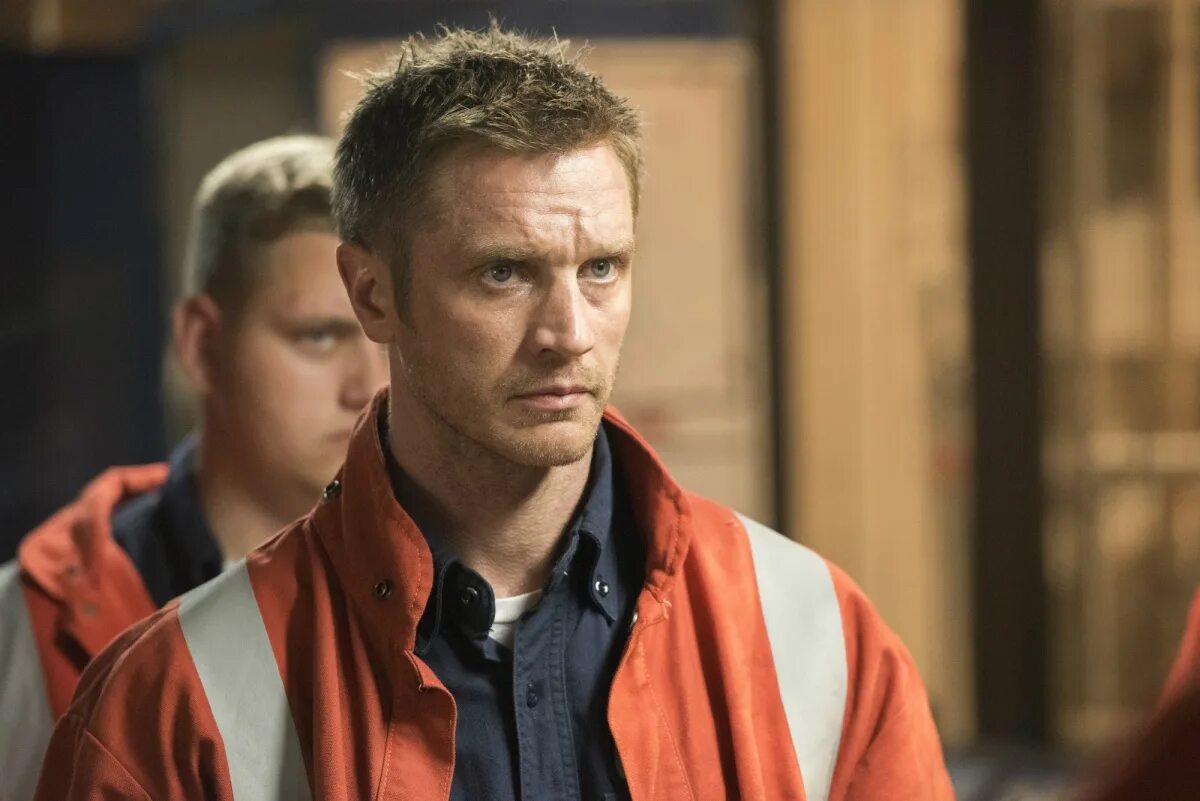 На линии огня фильм 2015. На линии огня 2015 джон траволта. На линии огня фильм 2015. На линии огня 2015 джон траволта. На линии огня 2015 джон траволта.