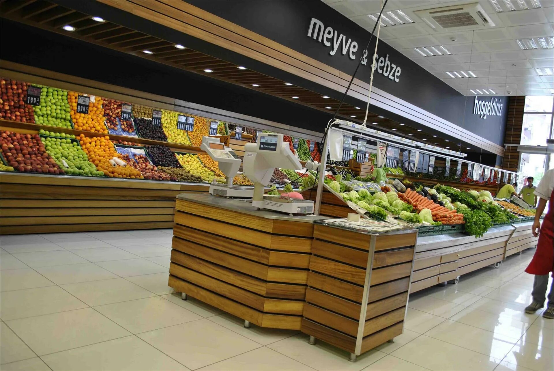 супермаркет внутри. красивые магазины продуктов. продуктовый магазин 24 часа. маргет. продуктовый магазин.