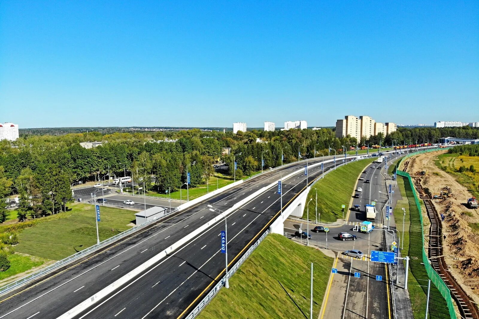 Развязка на киевском шоссе в рассудово. Дорога подмосковье. Калужское шоссе 2020 году. Калужское шоссе москва. Новорижское шоссе москва.